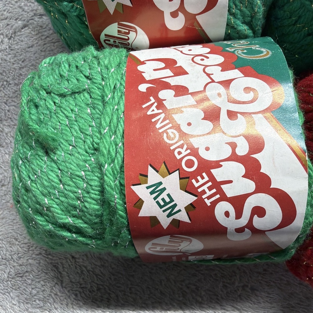 12 Skeins Lily Sugar'n Cream Christmas Sparkle Holiday Yarn Craft Red Green VTG - Picture 2 of 13